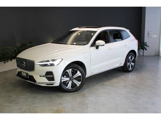 VOLVO XC60 2.0 T8 RECHARGE PLUS AWD GEARTRONIC